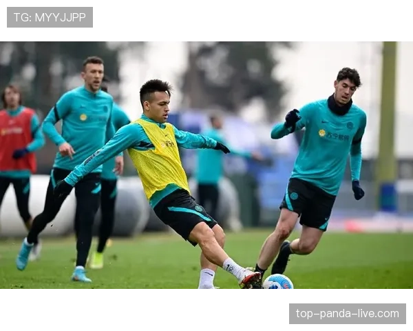 因扎吉连续关键战高效终结，跑位如何撕开防线成为进攻支点